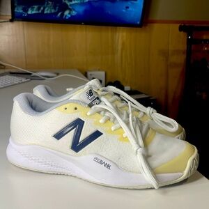 Women’s New Balance 996 Tennis Pro Bank White Lace Up Sneaker Shoes. Size 7 D